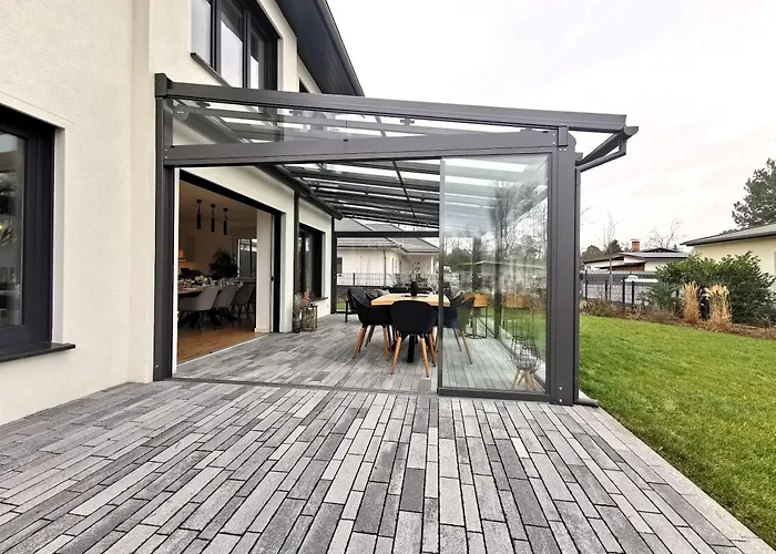 BohnApartments Luxury Villa Berlin - 210qm - Wintergarten - Kamin - 4 kostenlose Parkplätze - 6 Schlafzimmer - Neubau - Luxusausstattung
